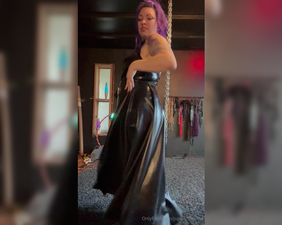 Jupiter Domina aka jupiterdomina OnlyFans - Slippery