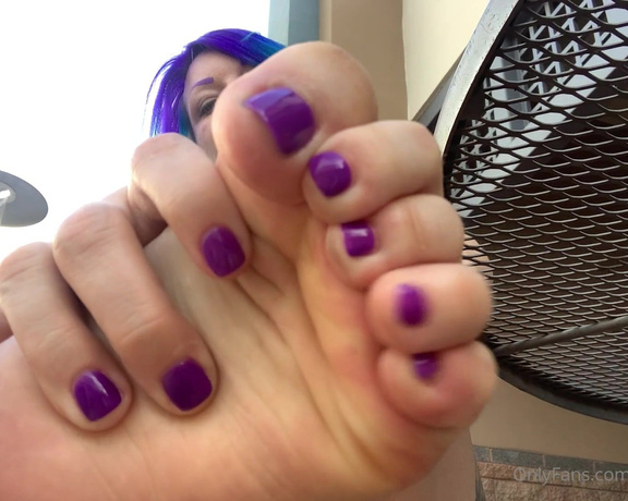 Jupiter Domina aka jupiterdomina OnlyFans - New manipedi color and softy soles