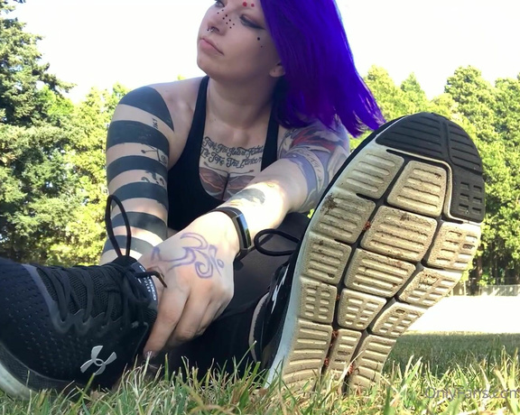 Jupiter Domina aka jupiterdomina OnlyFans - Stretching in the park! soooo many people stared at me, it was very obvious what