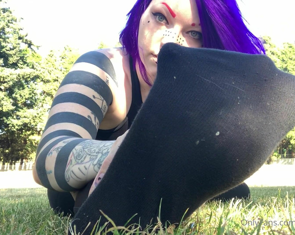 Jupiter Domina aka jupiterdomina OnlyFans - Stretching in the park! soooo many people stared at me, it was very obvious what