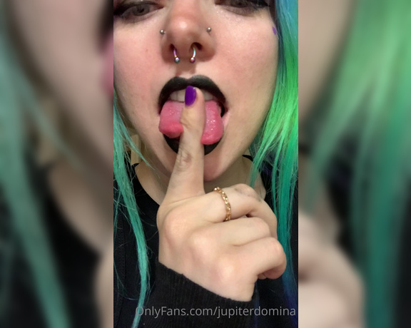 Jupiter Domina aka jupiterdomina OnlyFans - Two tongues is better than one