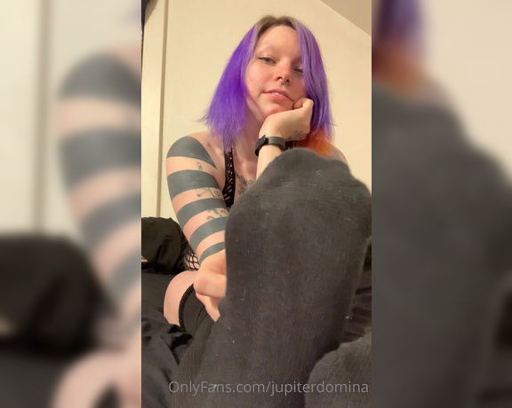 Jupiter Domina aka jupiterdomina OnlyFans - Black thigh high sockies