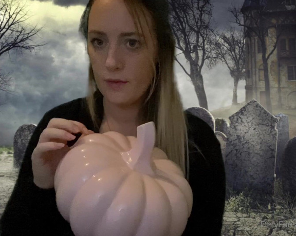 Miss Cassi aka misscassi OnlyFans - Tapping on Halloween things