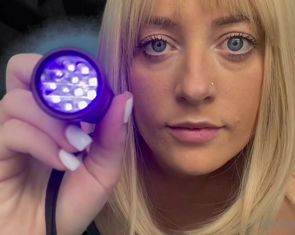 Miss Cassi aka misscassi OnlyFans - Some ASMR light triggers