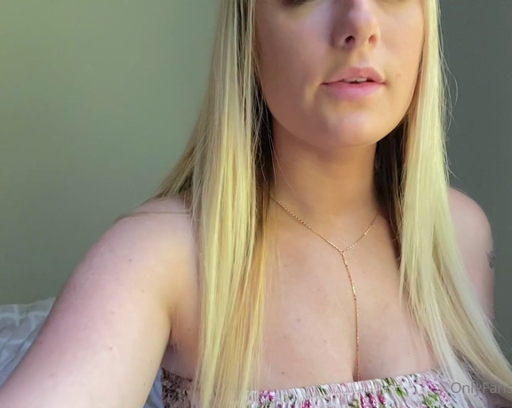 Miss Cassi aka misscassi OnlyFans - Meditation ASMR Happy Friday!