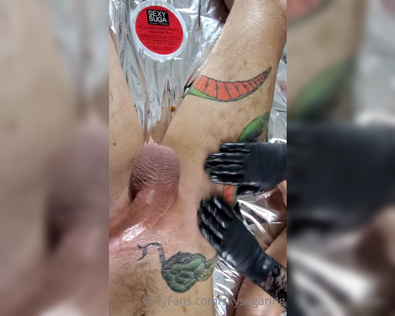 Skysugaring aka skysugaring OnlyFans - SugarScrub Hot Tattoo Straight guy Part1