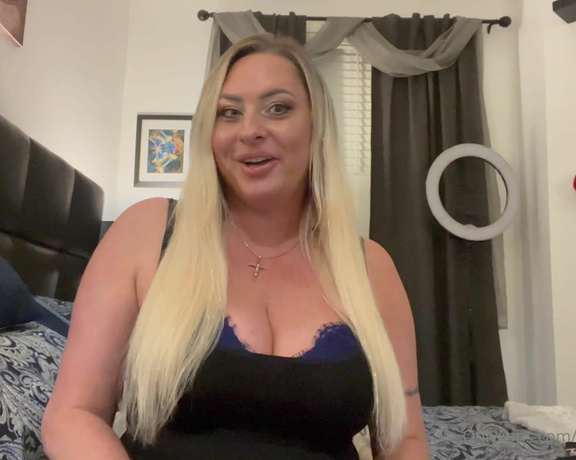 Goddess_Siham aka goddess_siham OnlyFans - Step mom college fair welly