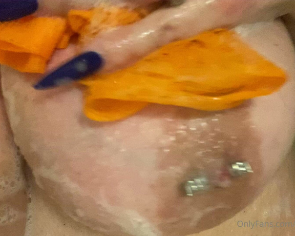 Goddess_Siham aka goddess_siham OnlyFans - Morning soapy tits!