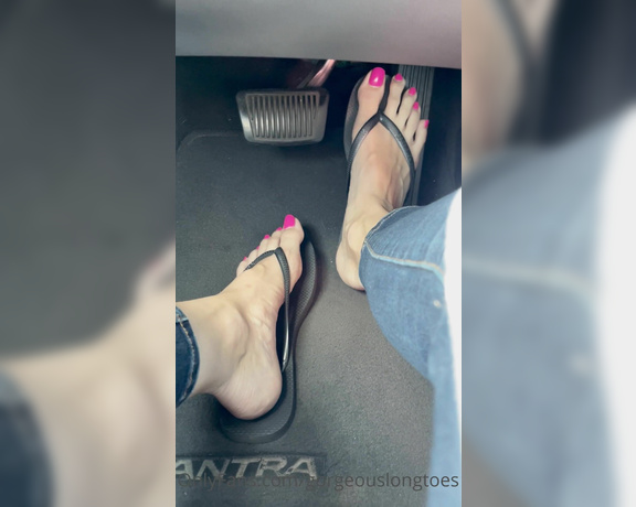 Gorgeous Long Toes aka gorgeouslongtoes OnlyFans - Thanks for voting on my last post! Your tips will go toward my car troubles Xoxo