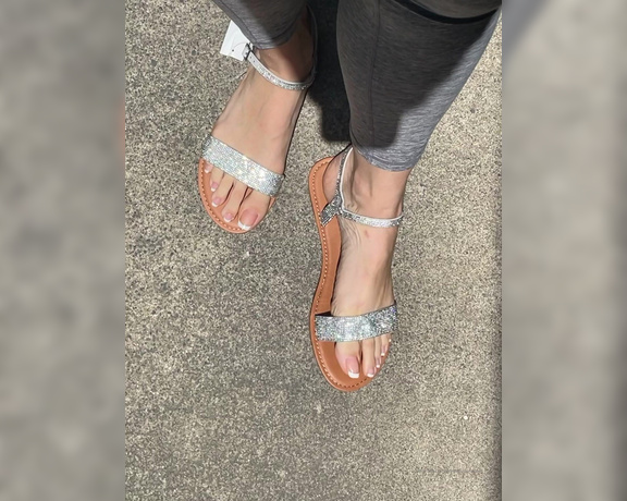 Gorgeous Long Toes aka gorgeouslongtoes OnlyFans - Tuesday Shoesday! Enjoy this brand new, sparkly sandal Thank you for the gift!