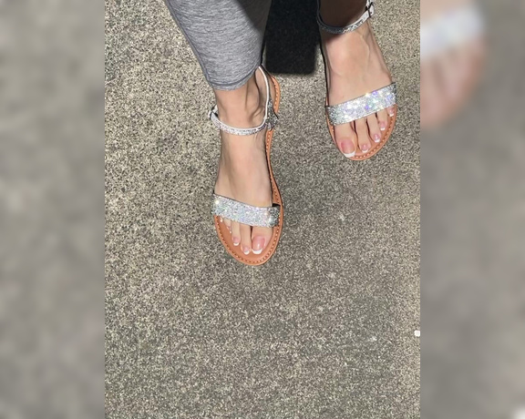 Gorgeous Long Toes aka gorgeouslongtoes OnlyFans - Tuesday Shoesday! Enjoy this brand new, sparkly sandal Thank you for the gift!