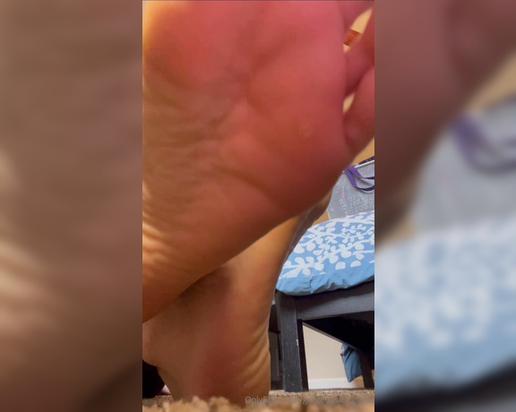 Gorgeous Long Toes aka gorgeouslongtoes OnlyFans - This sole video is ONLY for those of you who have been good boys