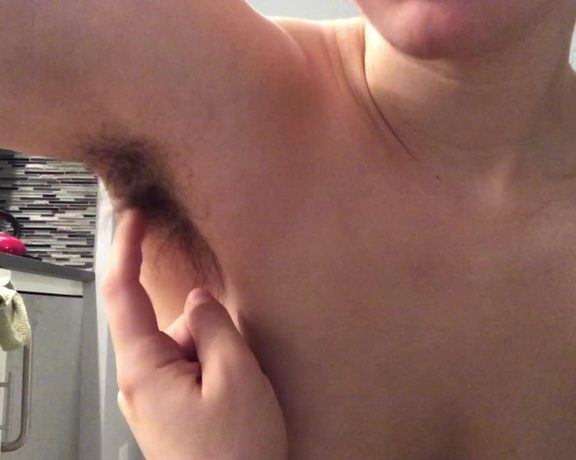 Hannah Hunt aka horny_hippie_ OnlyFans - 10 minutes of pure, uninterrupted armpit worship! I tell you exactly how I want you