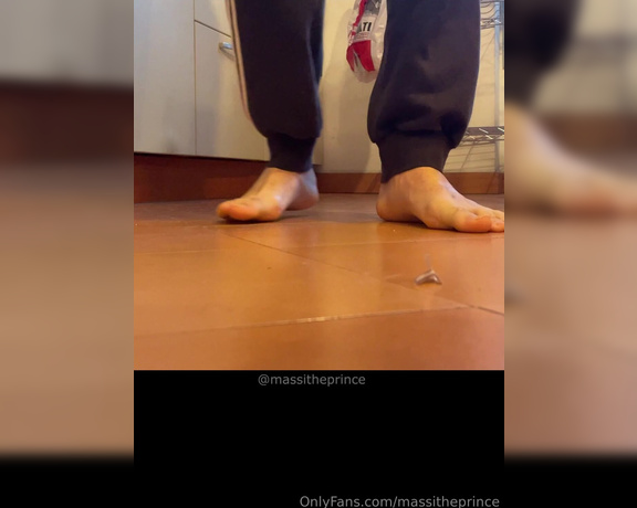 Prince Massi aka massitheprince OnlyFans - Come be smashed under my giant feet Collection of macro videos for tiny worshippers