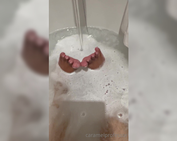 Puja aka caramelprofessor OnlyFans - Bath time with Puja Water was so hott