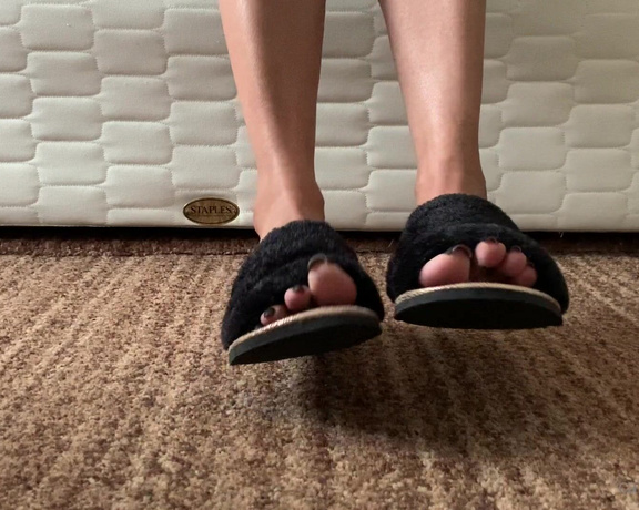 Puja aka caramelprofessor OnlyFans - Slipper Sunday