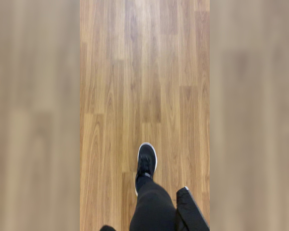 Puja aka caramelprofessor OnlyFans - Gym style  corridor walking  you wouldn’t be able to see what my feet really
