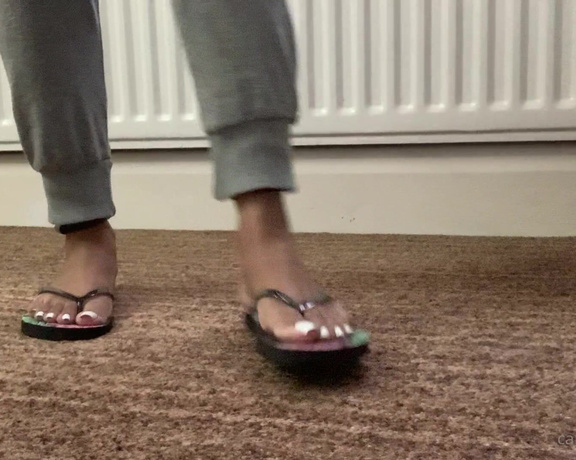 Puja aka caramelprofessor OnlyFans - My new flip flops