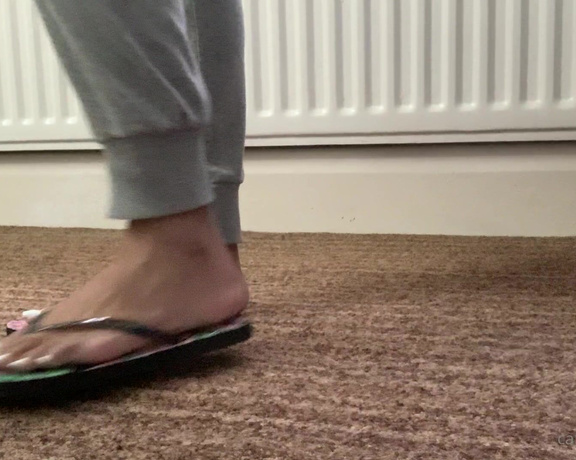 Puja aka caramelprofessor OnlyFans - My new flip flops