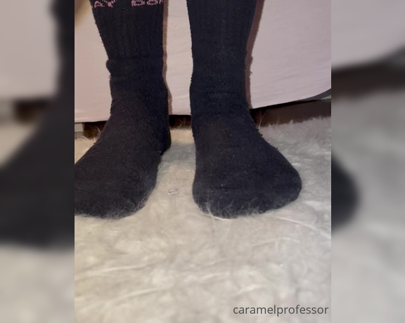 Puja aka caramelprofessor OnlyFans - My socks don’t smell if you don’t believe me come closer