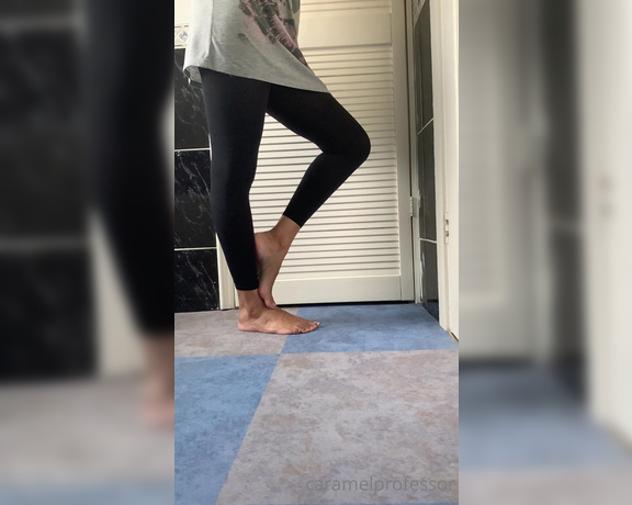 Puja aka caramelprofessor OnlyFans - Slow yoga so you can capture the movements