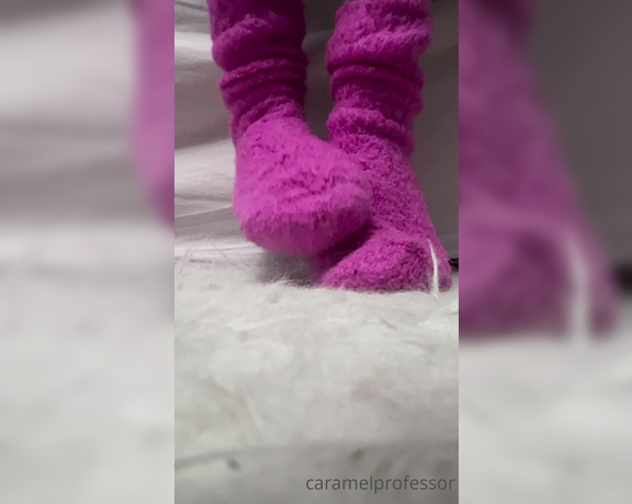 Puja aka caramelprofessor OnlyFans - What do you wear to bed in winter These are my Favourite pink warm socks