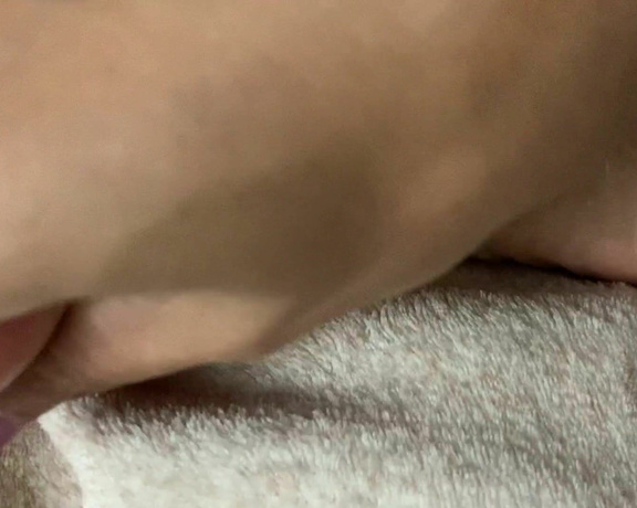 Puja aka caramelprofessor OnlyFans - I’m so tired tonight, can someone do the other foot now