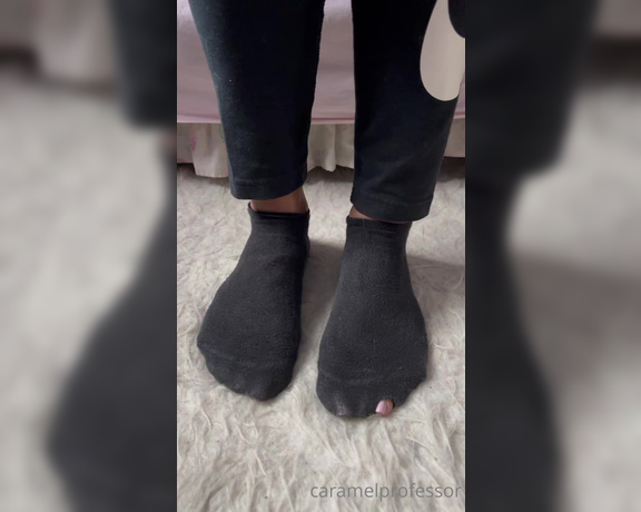 Puja aka caramelprofessor OnlyFans - Who wants these stinky holy socks after my walk and 5 days wear feet not