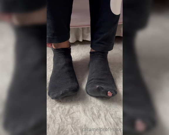 Puja aka caramelprofessor OnlyFans - Who wants these stinky holy socks after my walk and 5 days wear feet not