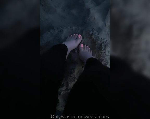 Sweet Arches aka sweetarches OnlyFans - This color in the sand tho