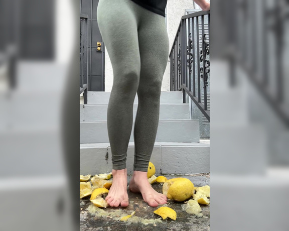 Athletoes aka athletoes OnlyFans - These lemons were soooo big!! They made me work for