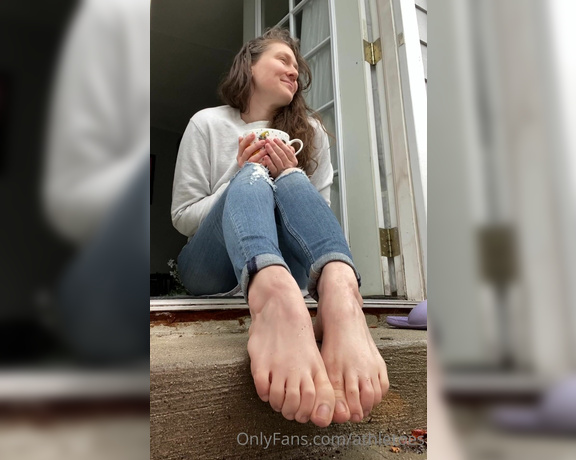 Athletoes aka athletoes OnlyFans - Wiggly toes and soles combined