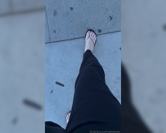 Athletoes aka athletoes OnlyFans - Taking a nice little stroll to the coffee shop