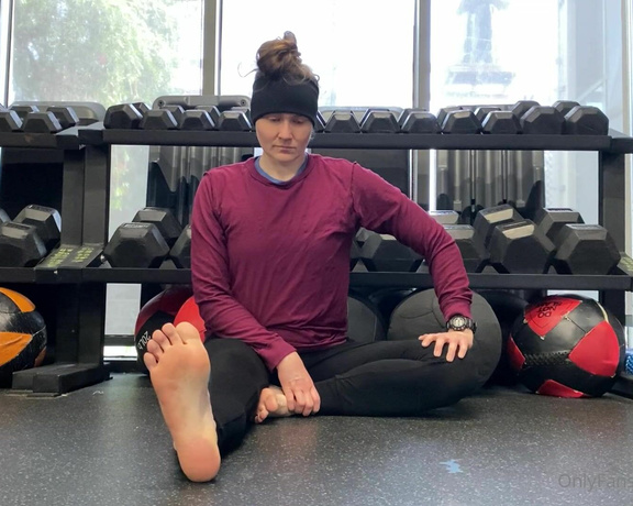 Athletoes aka athletoes OnlyFans - Needed lots of stretching today