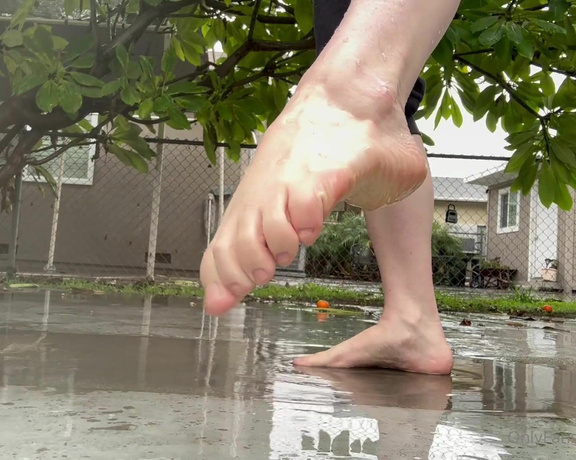 Athletoes aka athletoes OnlyFans - When it rains there is a 100% chance that I’m playing