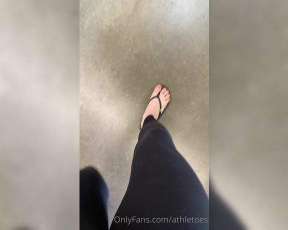 Athletoes aka athletoes OnlyFans - I think this is the fastest I’ve ever gone through the grocery store