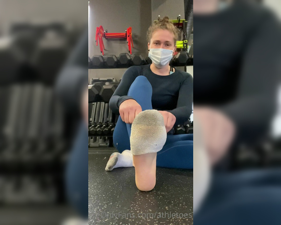 Athletoes aka athletoes OnlyFans - Dirty stinky sock removal Please excuse the crazy messy workout hair