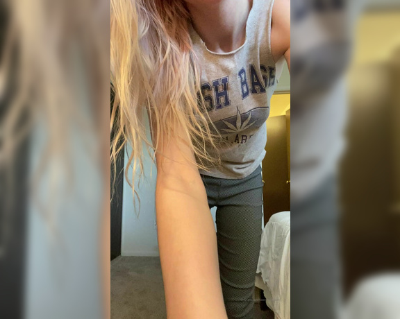 Goddess Shy aka sweetshygirl97 OnlyFans - Favorite old pants