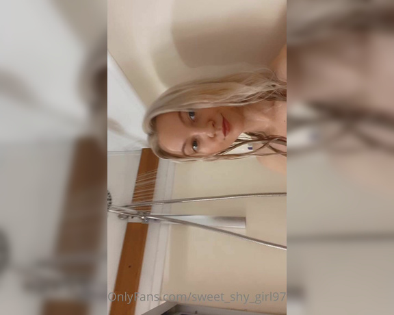 Goddess Shy aka sweetshygirl97 OnlyFans - Shower snaps for Saturday’s start to your day