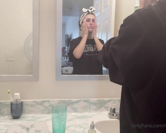 Mary Rose Love aka maryroselove69 OnlyFans - I filmed myself doing my morning skincare routine while burping! Sorry if I slow down