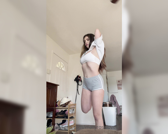 Mary Rose Love aka maryroselove69 OnlyFans - Closed mouth while stretching