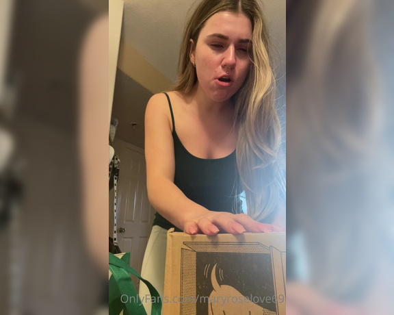 Mary Rose Love aka maryroselove69 OnlyFans - Little unboxing burp vid I was going to post one of the OF vids I took