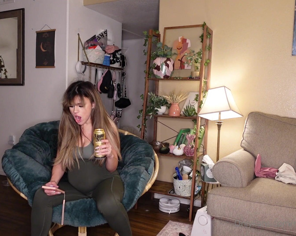 Mary Rose Love aka maryroselove69 OnlyFans - Round 2 pregnant or vore