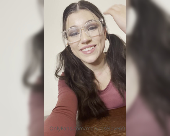 Mary Rose Love aka maryroselove69 OnlyFans - Anyone here a fan of pigtails and glasses