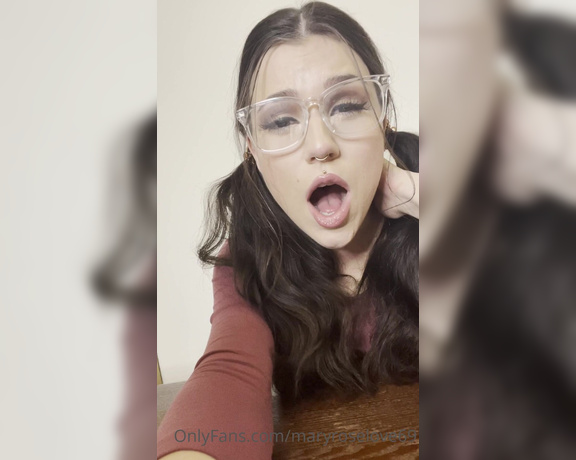 Mary Rose Love aka maryroselove69 OnlyFans - Anyone here a fan of pigtails and glasses