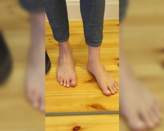 Neolasoles aka neolasoles OnlyFans - Another point of view! Im 180 cm and my feet are 274 and 271