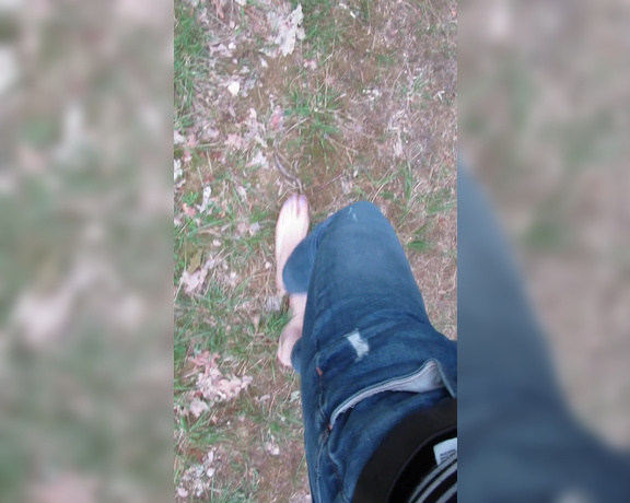 Neolasoles aka neolasoles OnlyFans - Barefoot walking P next time Ill walk a bit slower Ive uploaded two vids by the