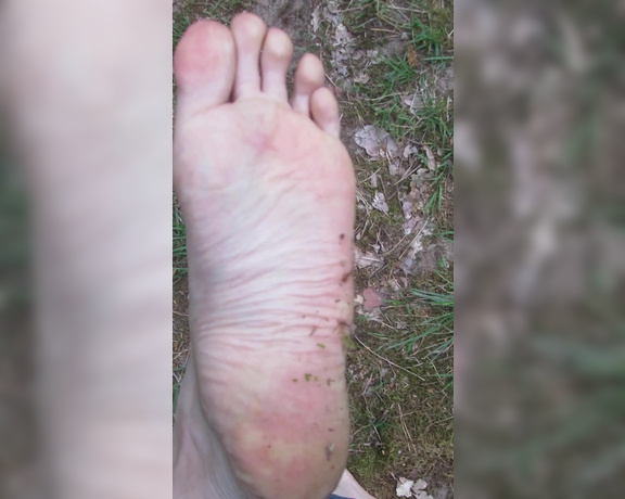 Neolasoles aka neolasoles OnlyFans - Barefoot walking P next time Ill walk a bit slower Ive uploaded two vids by the