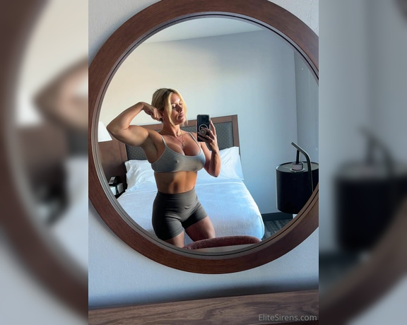 Goddess Sydney Thunder aka goddesssydneythunder1 OnlyFans - Do my thick muscles make your meat move