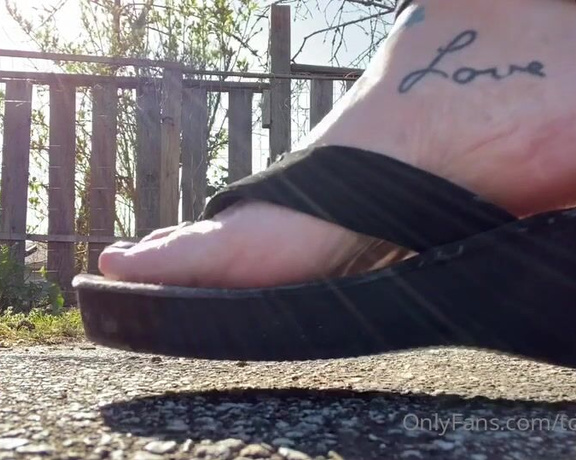 Monkey_solez aka monkey_solez OnlyFans - Putting up some stuff I found